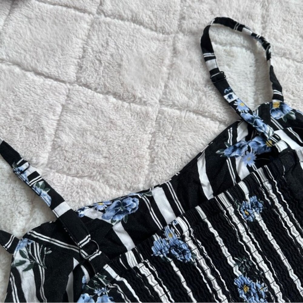 Torrid | Black Floral Stripe Culotte Crop Spaghetti Strap Tank | Size 3X - Picture 6 of 10